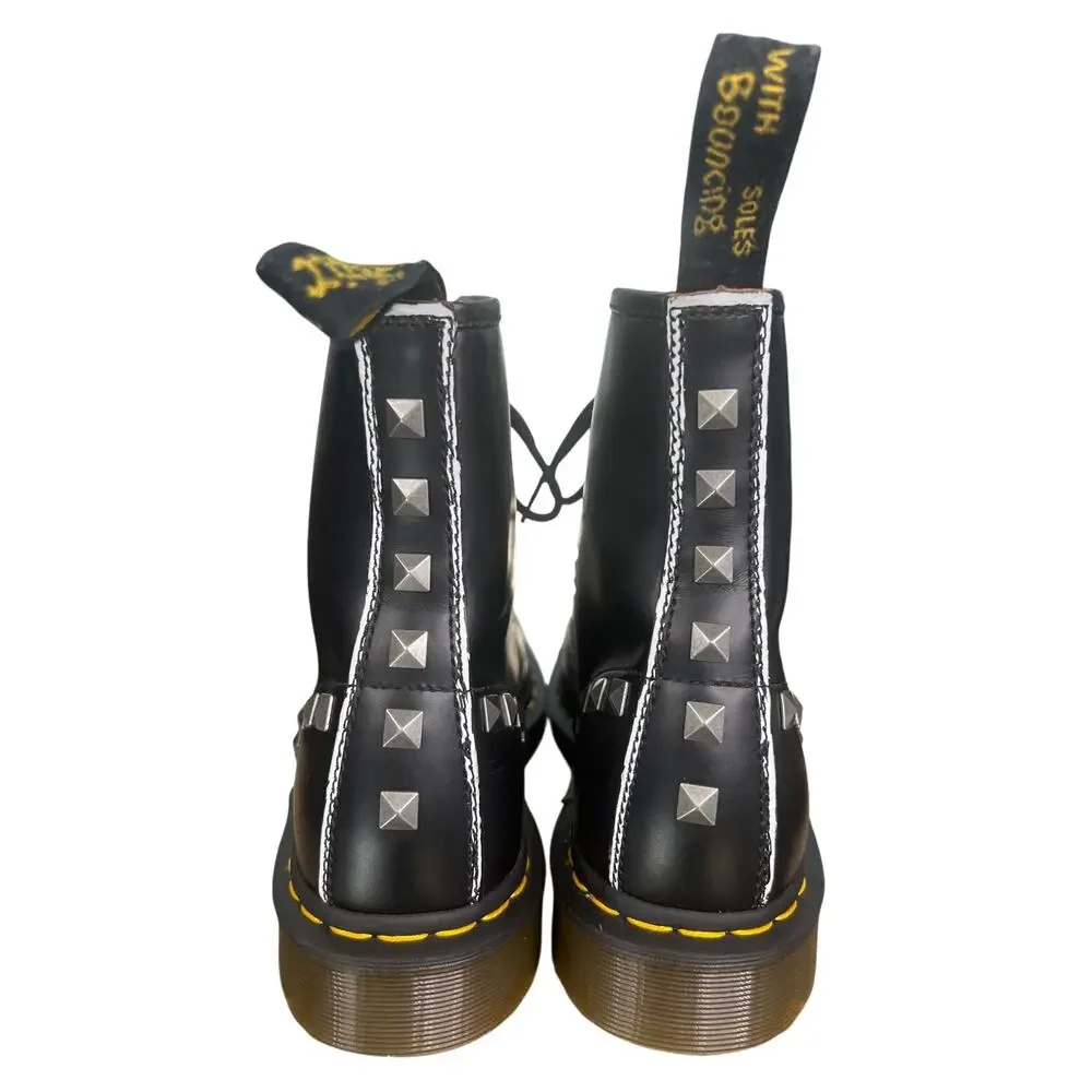Dr. Martens Unisex 1460 Stud 8 Eye Black Leather Combat Boots Size M 9 W 10